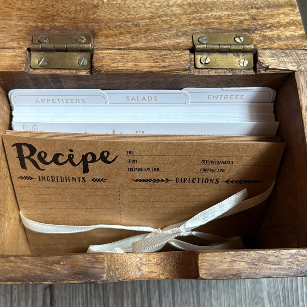 Recipe Box - Picture 2 of 2